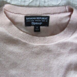 Banana Republic wool blend fine Italian yarn crew neck sweater